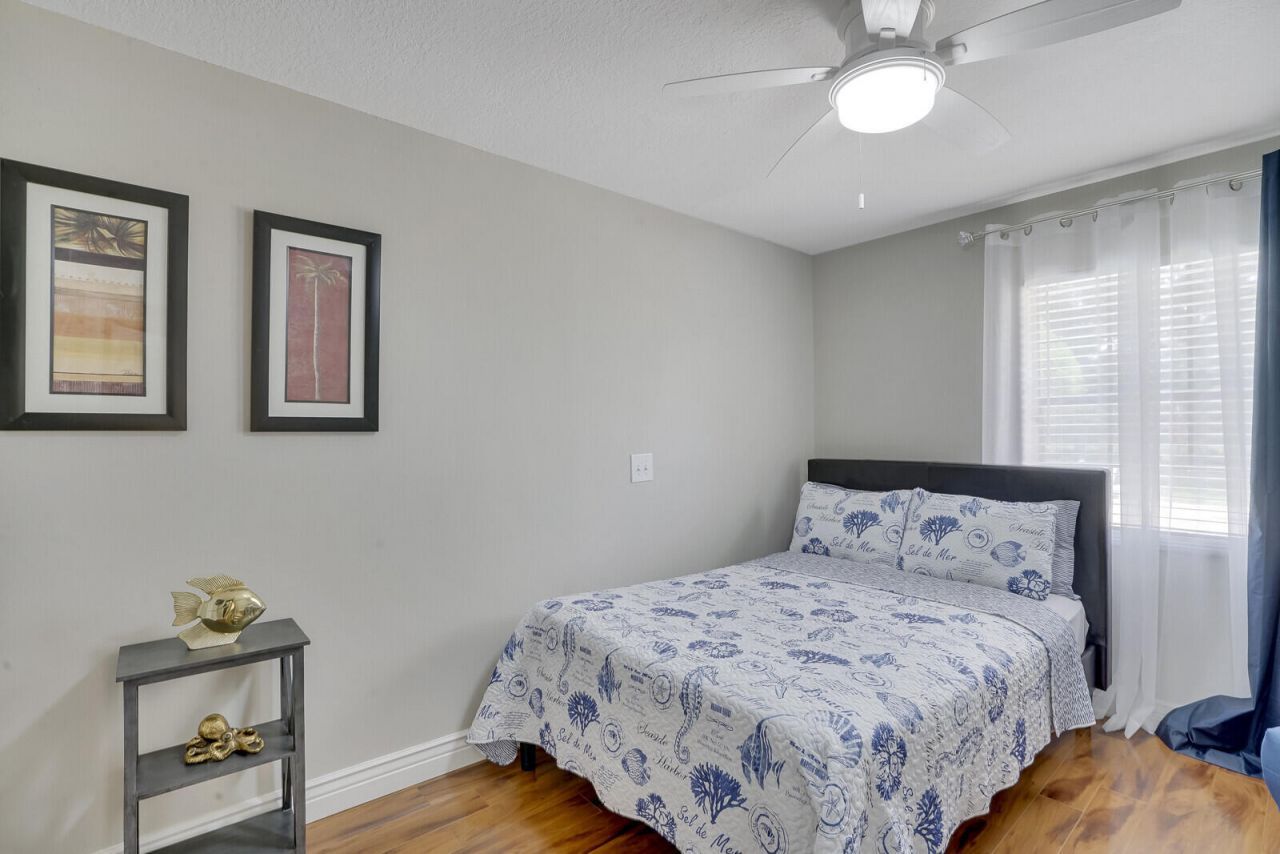 166 Old Country Road S, Wellington, FL 33414 Photo