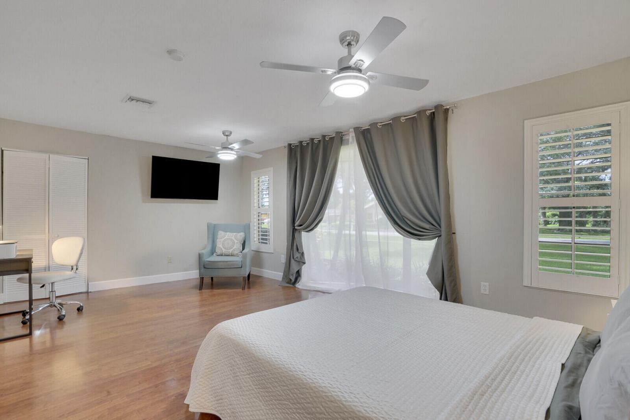 166 Old Country Road S, Wellington, FL 33414 Photo