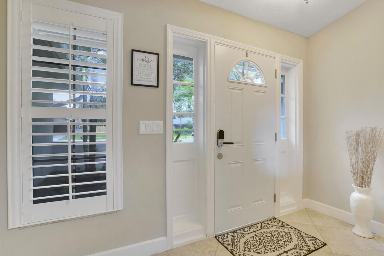 166 Old Country Road S, Wellington, FL 33414 Photo
