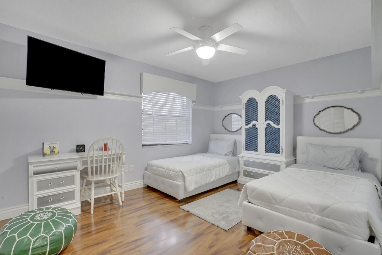 166 Old Country Road S, Wellington, FL 33414 Photo