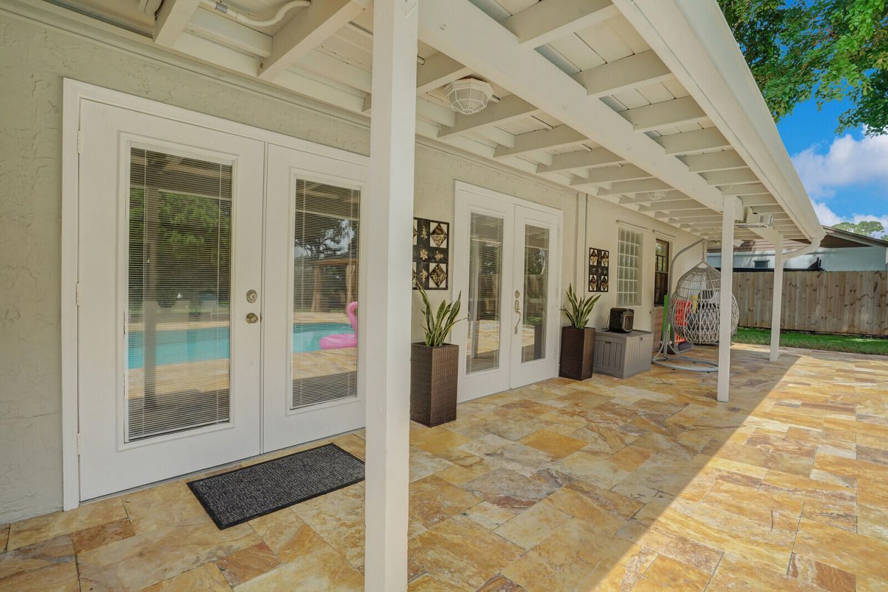 166 Old Country Road S, Wellington, FL 33414 Photo