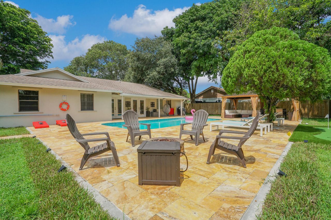 166 Old Country Road S, Wellington, FL 33414 Photo