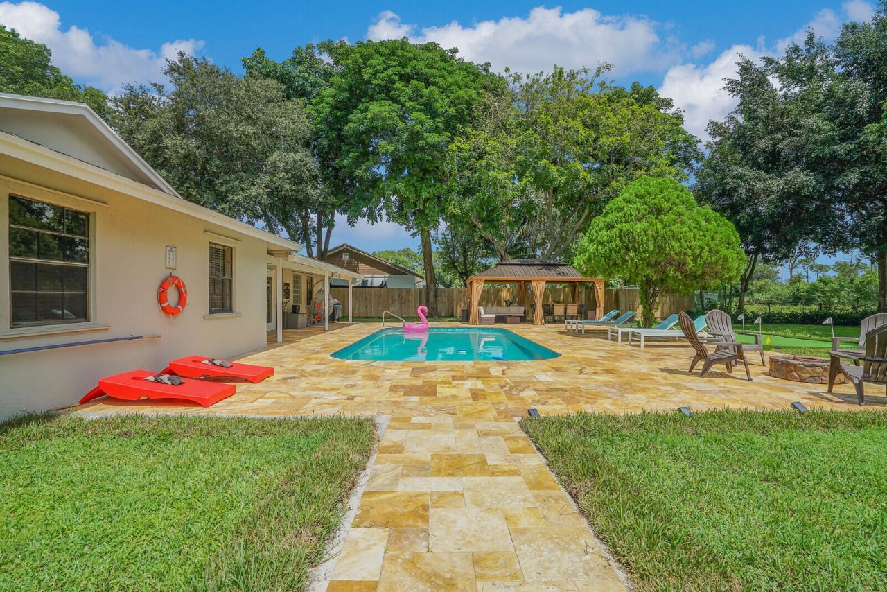 166 Old Country Road S, Wellington, FL 33414 Photo