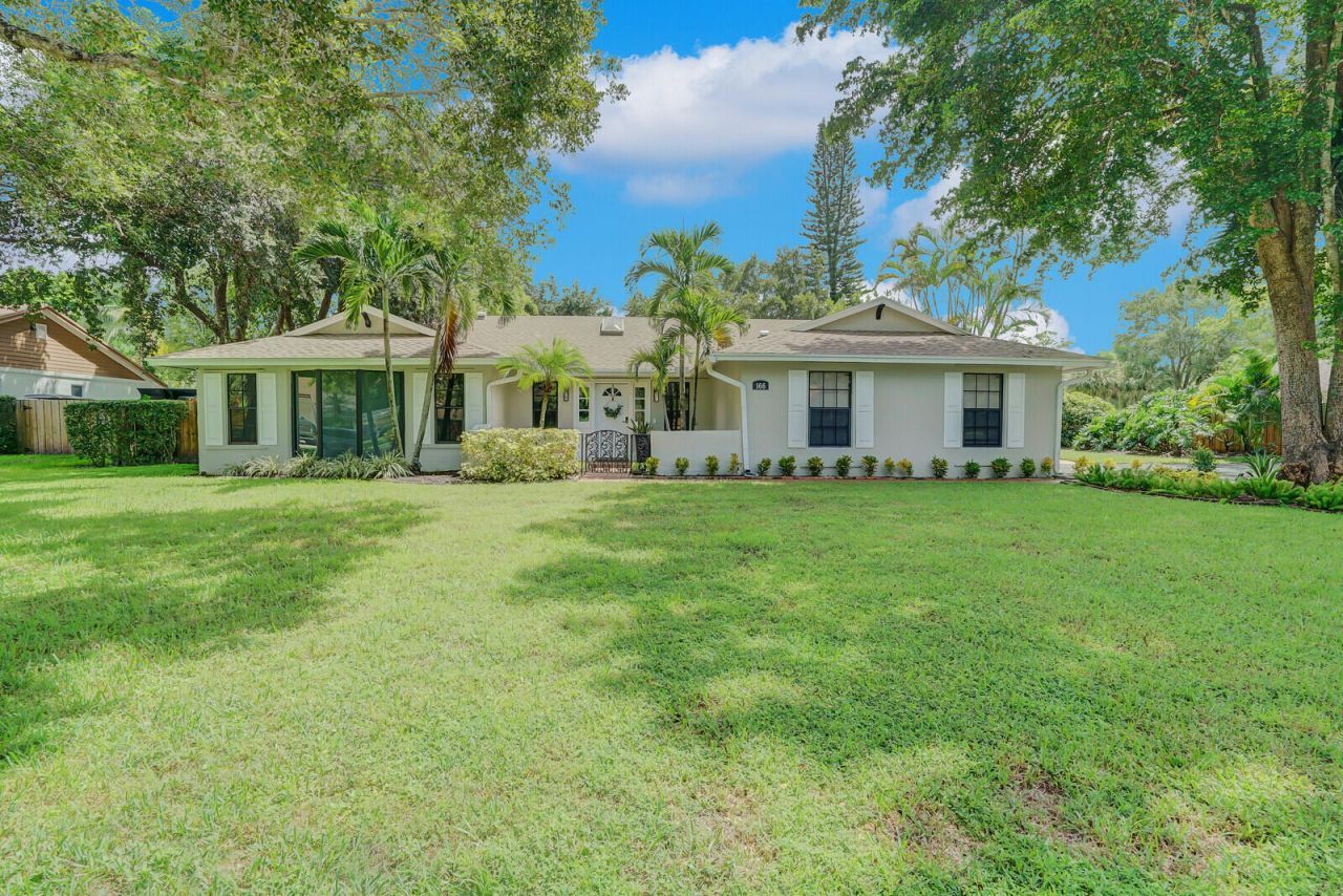 166 Old Country Road S, Wellington, FL 33414 Photo