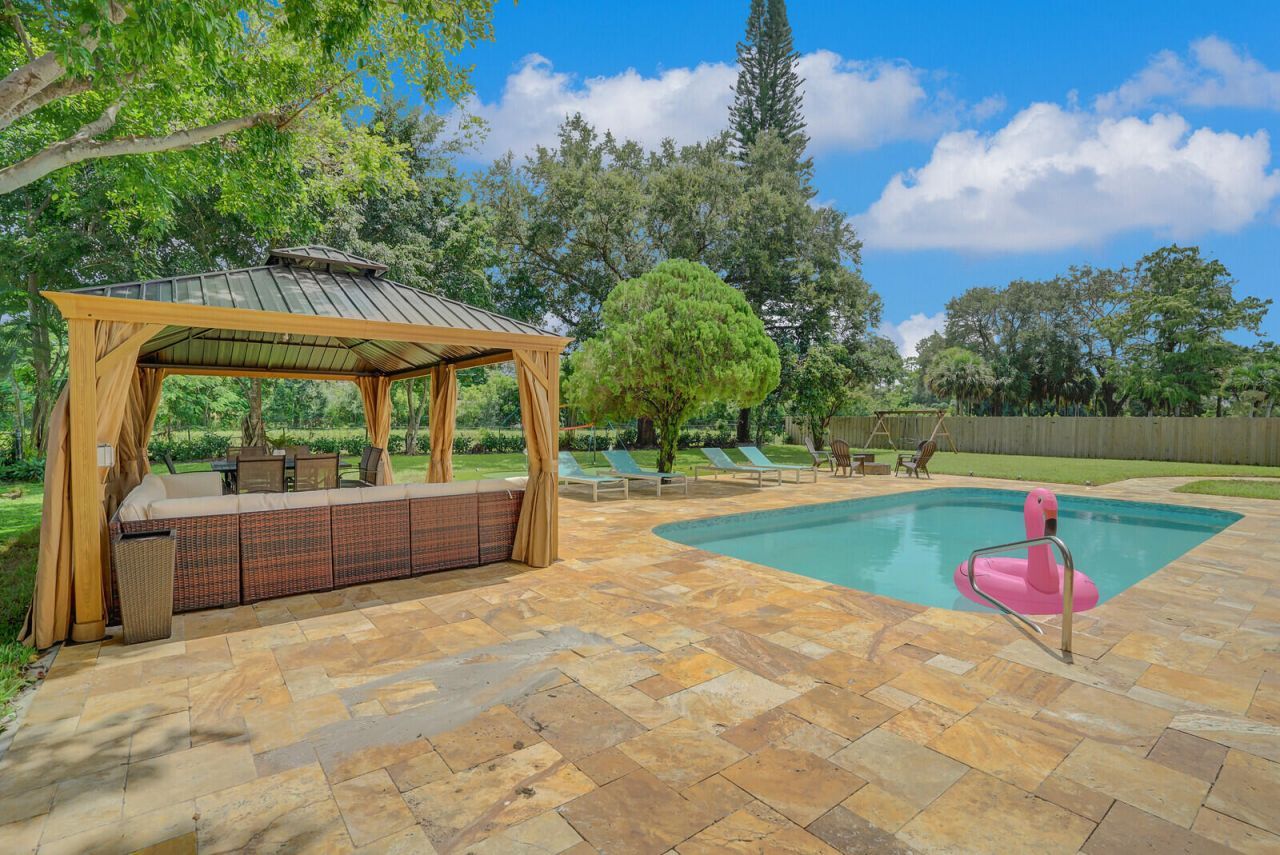 166 Old Country Road S, Wellington, FL 33414 Photo