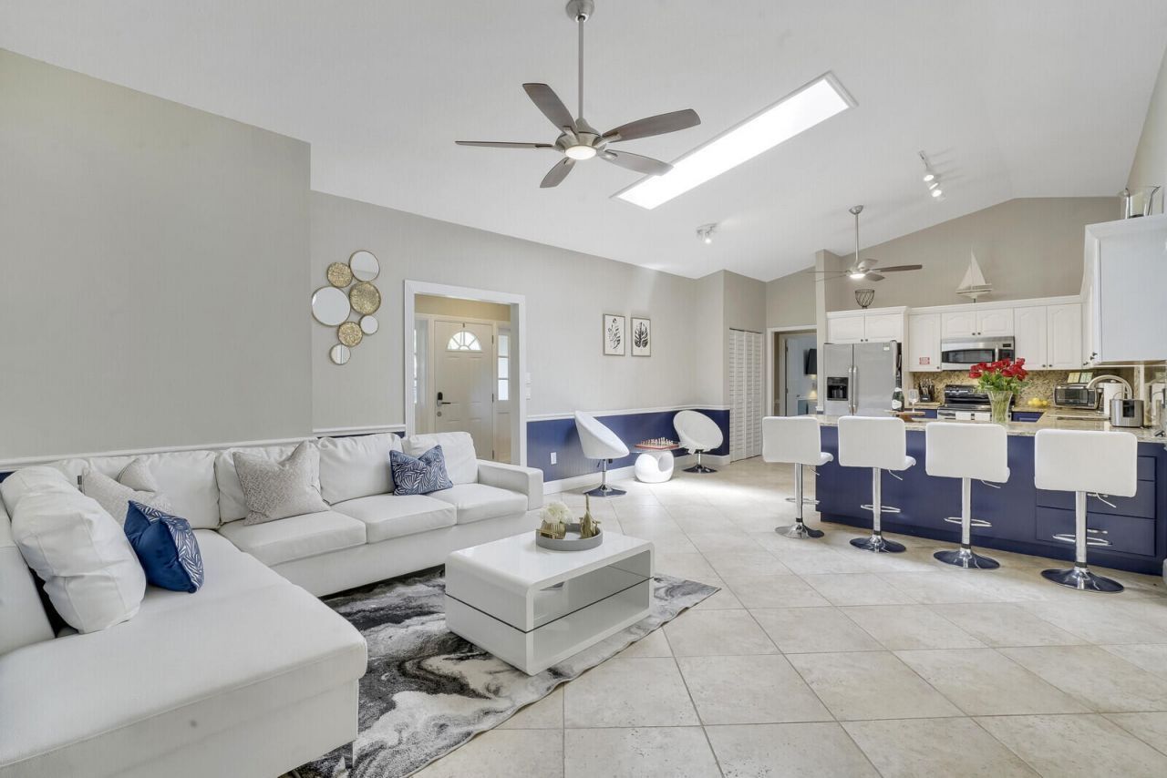 166 Old Country Road S, Wellington, FL 33414 Photo