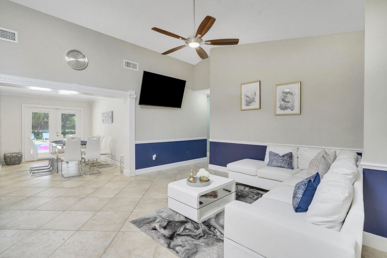 166 Old Country Road S, Wellington, FL 33414 Photo