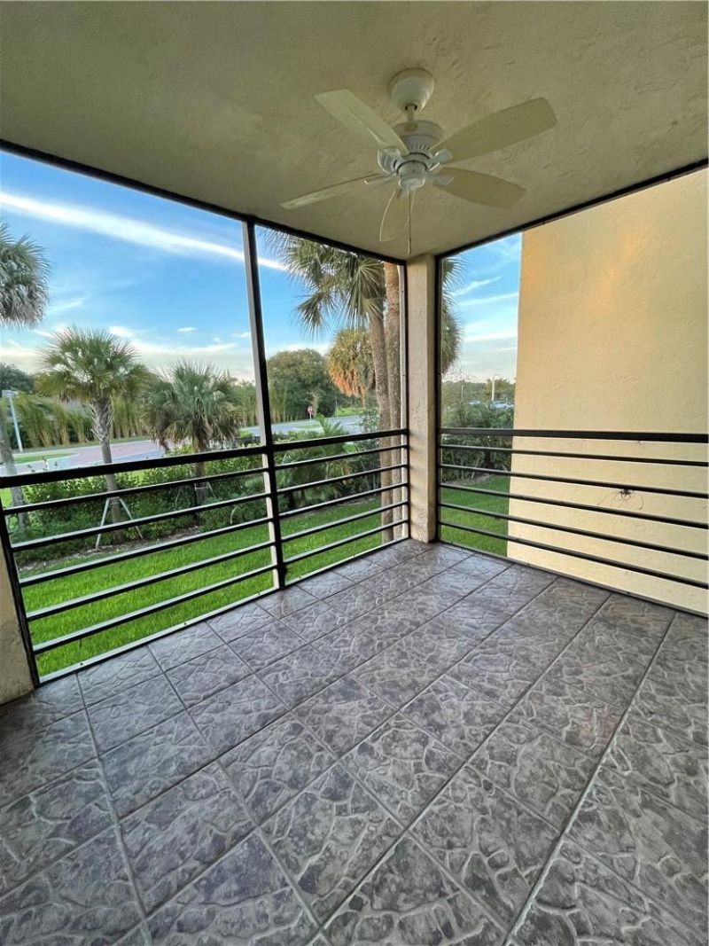 9233 SW 8th Street, Unit 220, Boca Raton, FL 33428 Photo