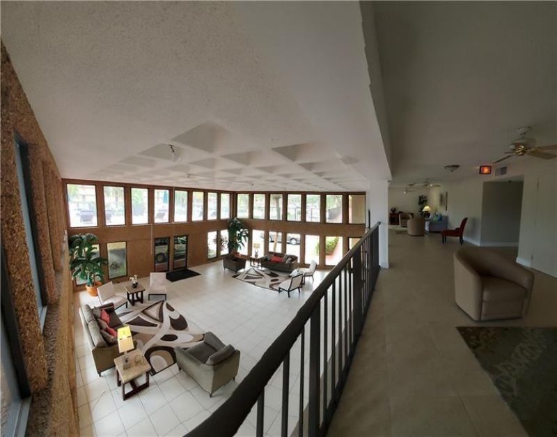 9233 SW 8th Street, Unit 220, Boca Raton, FL 33428 Photo