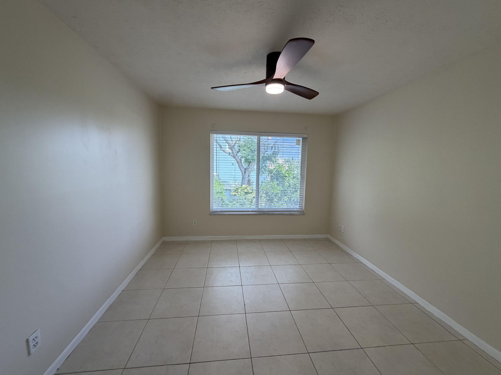 1180 Carlton Court, Unit 207B, Fort Pierce, FL 34949 Photo