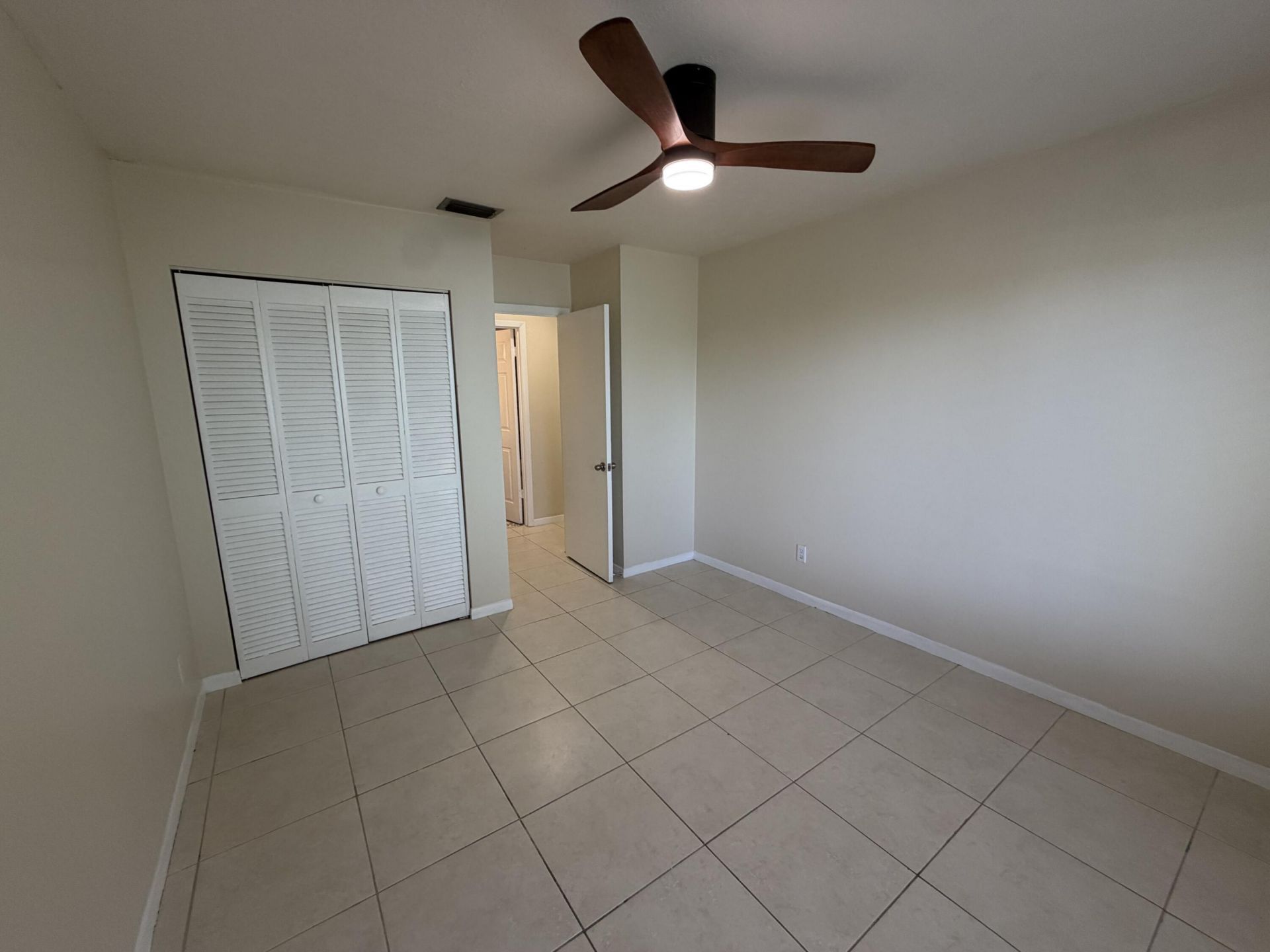 1180 Carlton Court, Unit 207B, Fort Pierce, FL 34949 Photo