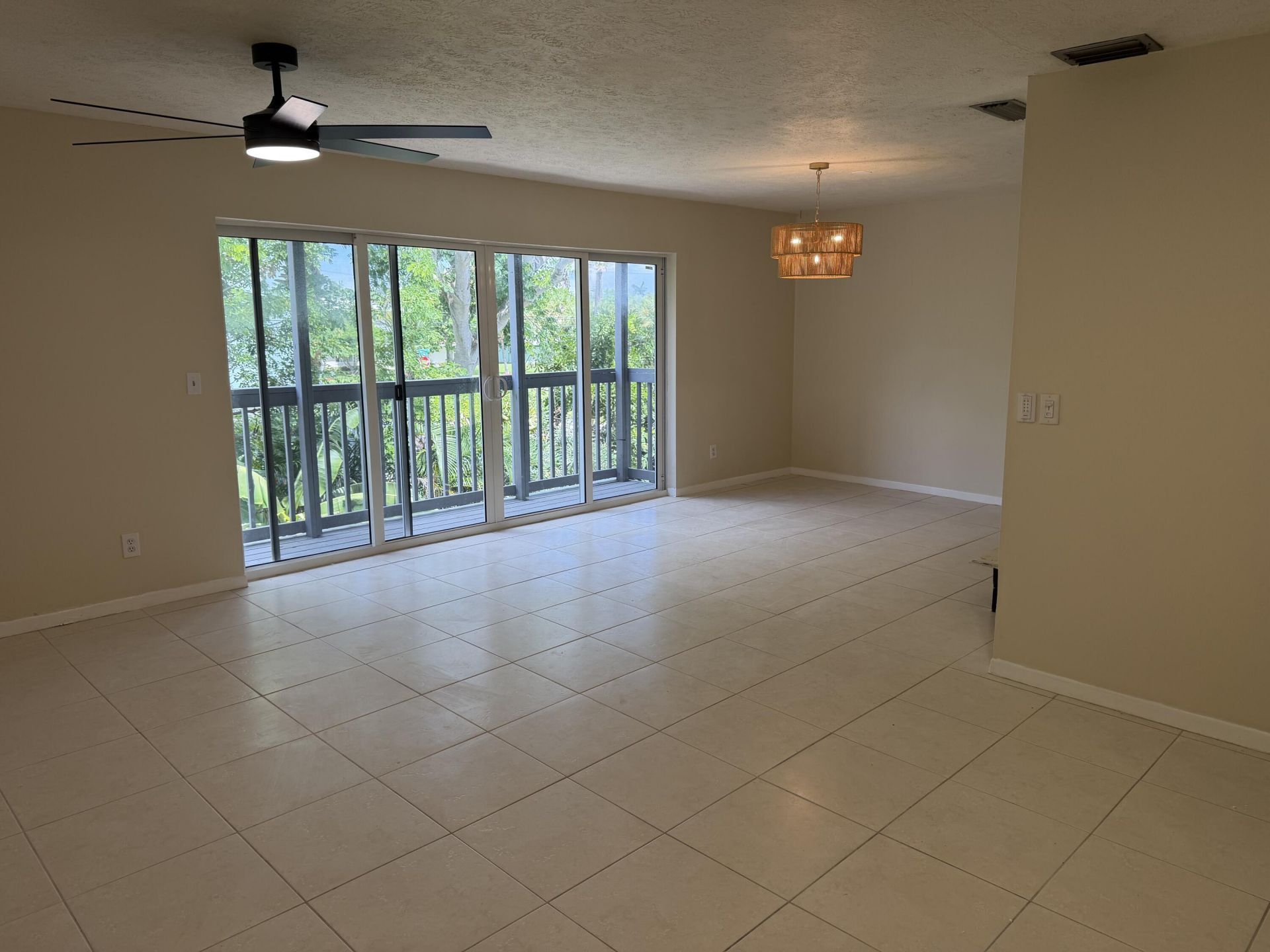 1180 Carlton Court, Unit 207B, Fort Pierce, FL 34949 Photo