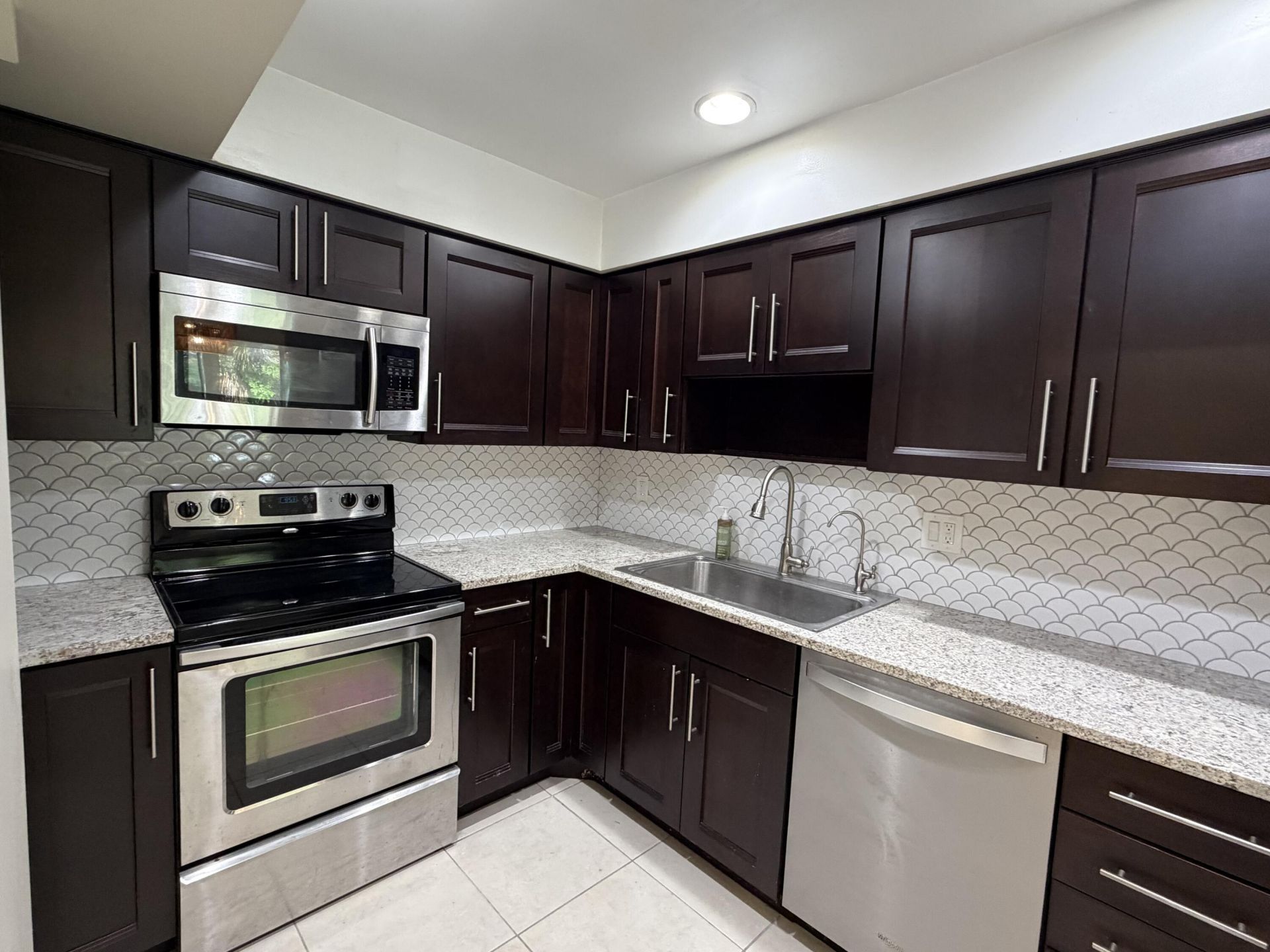 1180 Carlton Court, Unit 207B, Fort Pierce, FL 34949 Photo