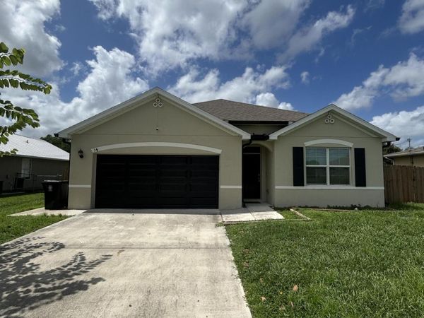 341 SW RIDGECREST Drive, Port St. Lucie, FL 34953