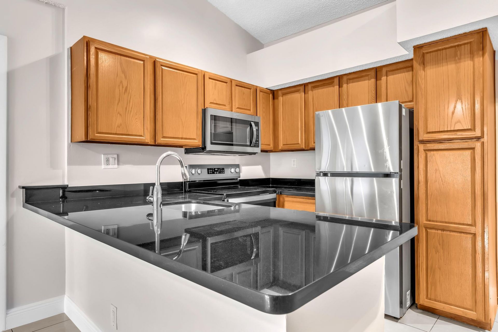 601 Lyons Road, Unit 7201, Coconut Creek, FL 33063 Main Photo