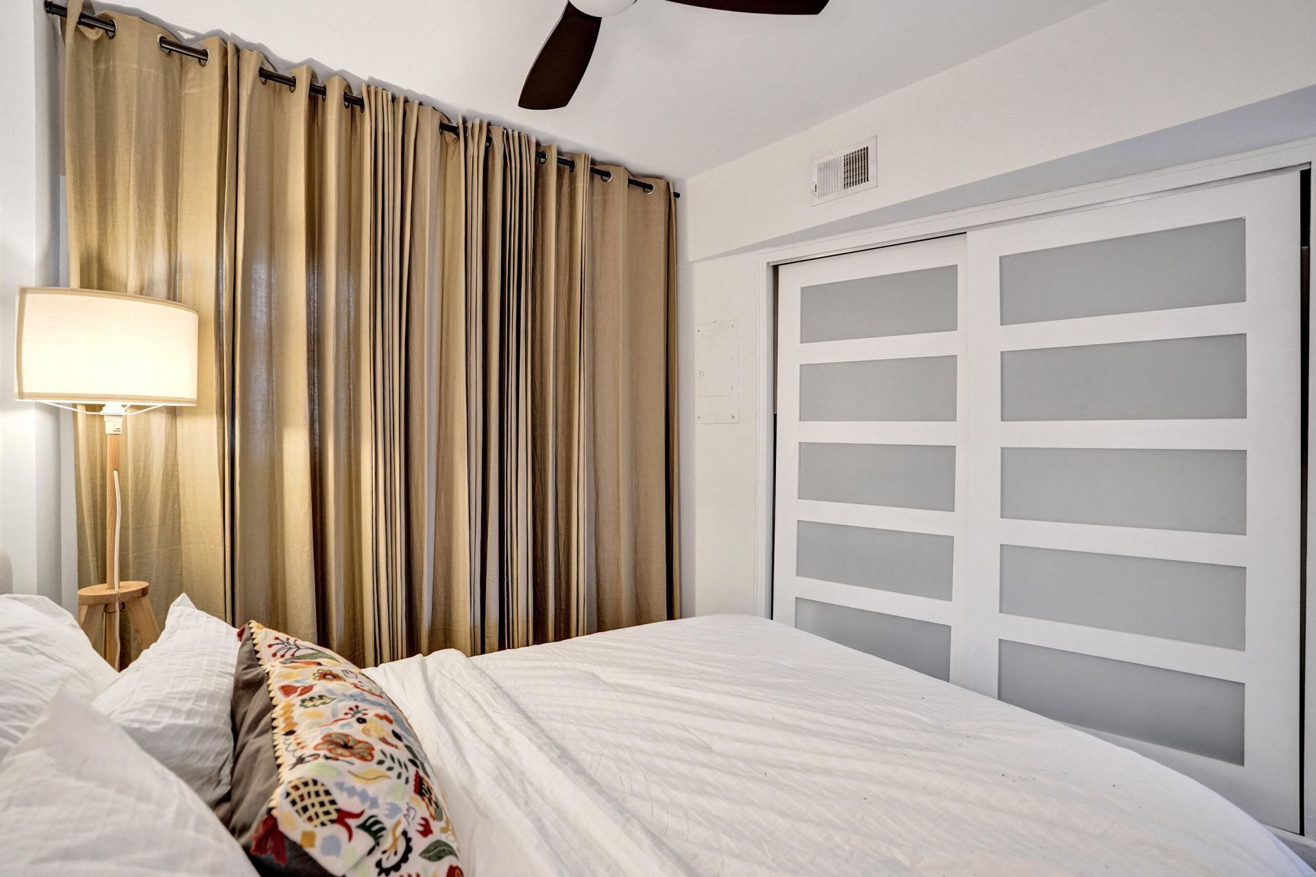 3250 NE 28th Street, Unit 306, Fort Lauderdale, FL 33308 Photo