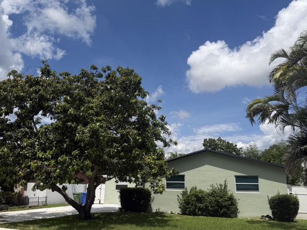 6741 NW 8TH Street, Margate, FL 33063