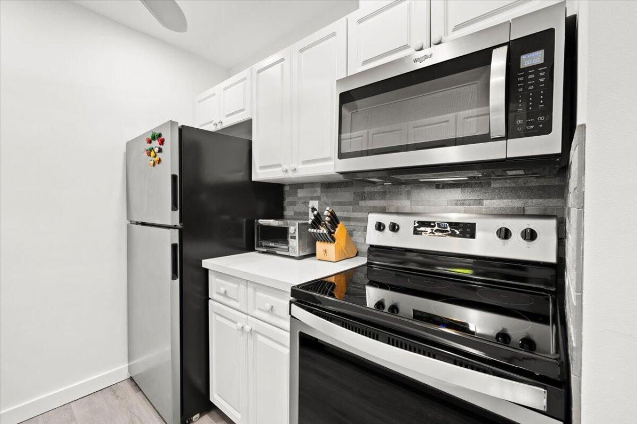 250 NE 20th Street, Boca Raton, FL 33431 Photo