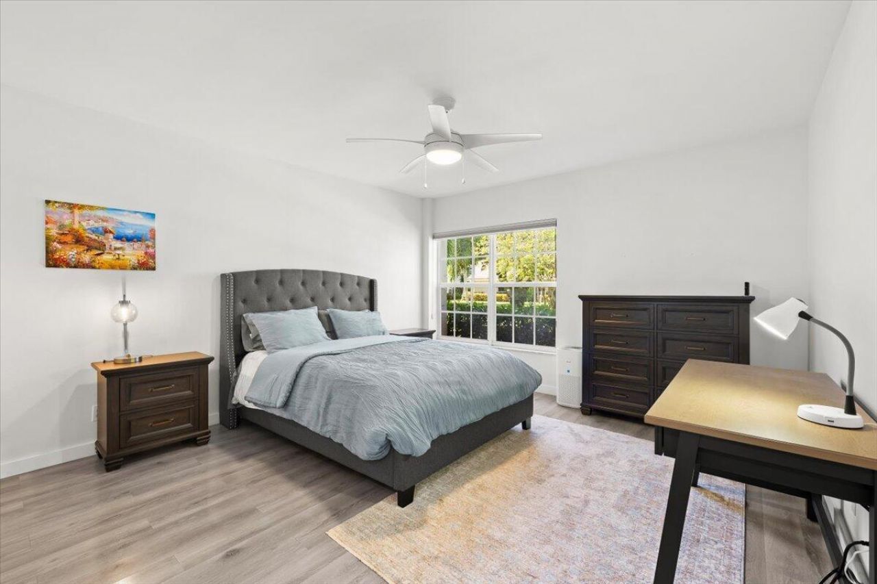 250 NE 20th Street, Boca Raton, FL 33431 Photo