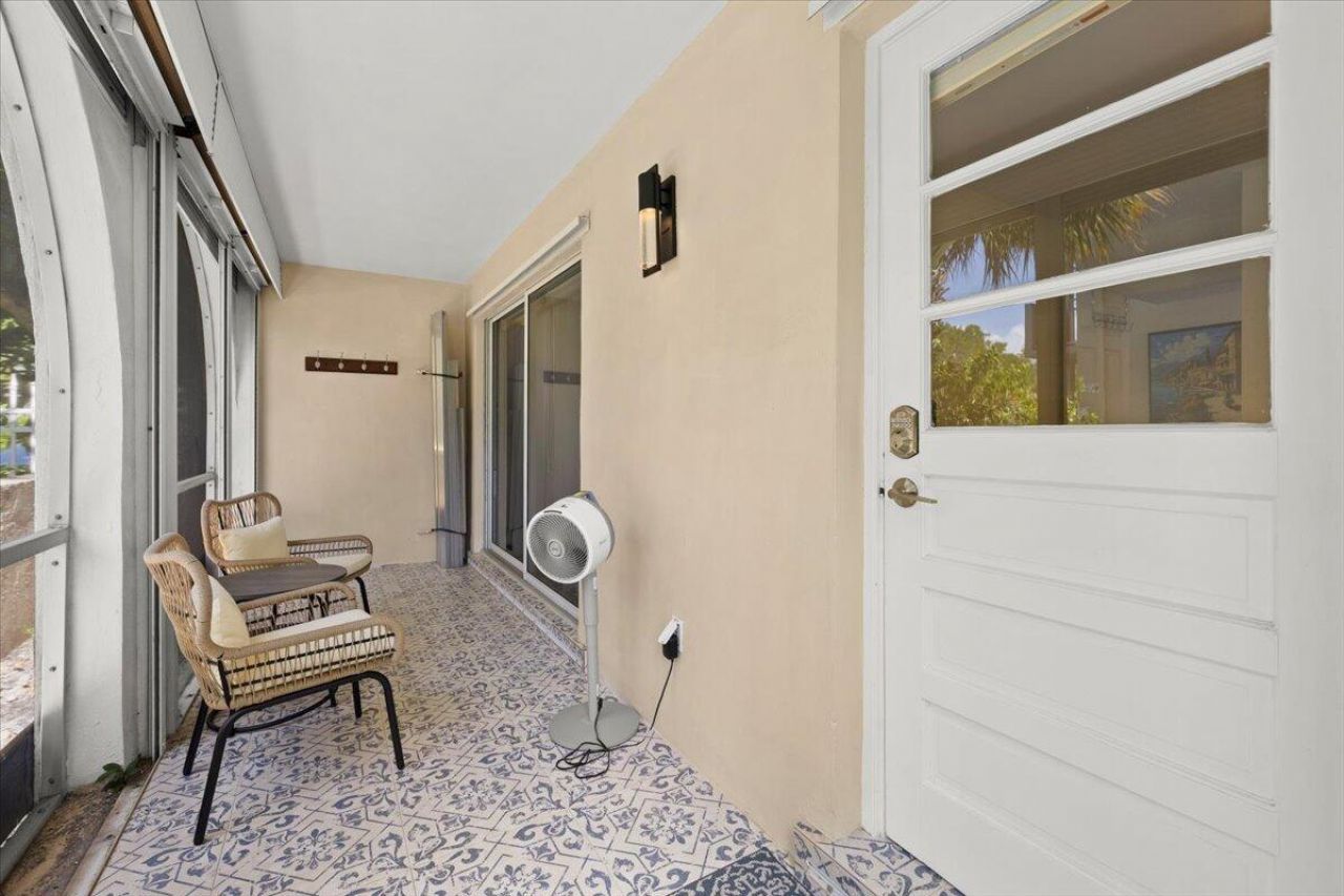 250 NE 20th Street, Boca Raton, FL 33431 Photo