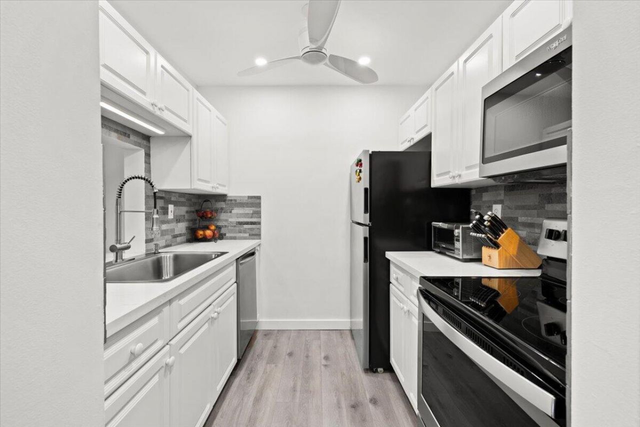 250 NE 20th Street, Boca Raton, FL 33431 Photo