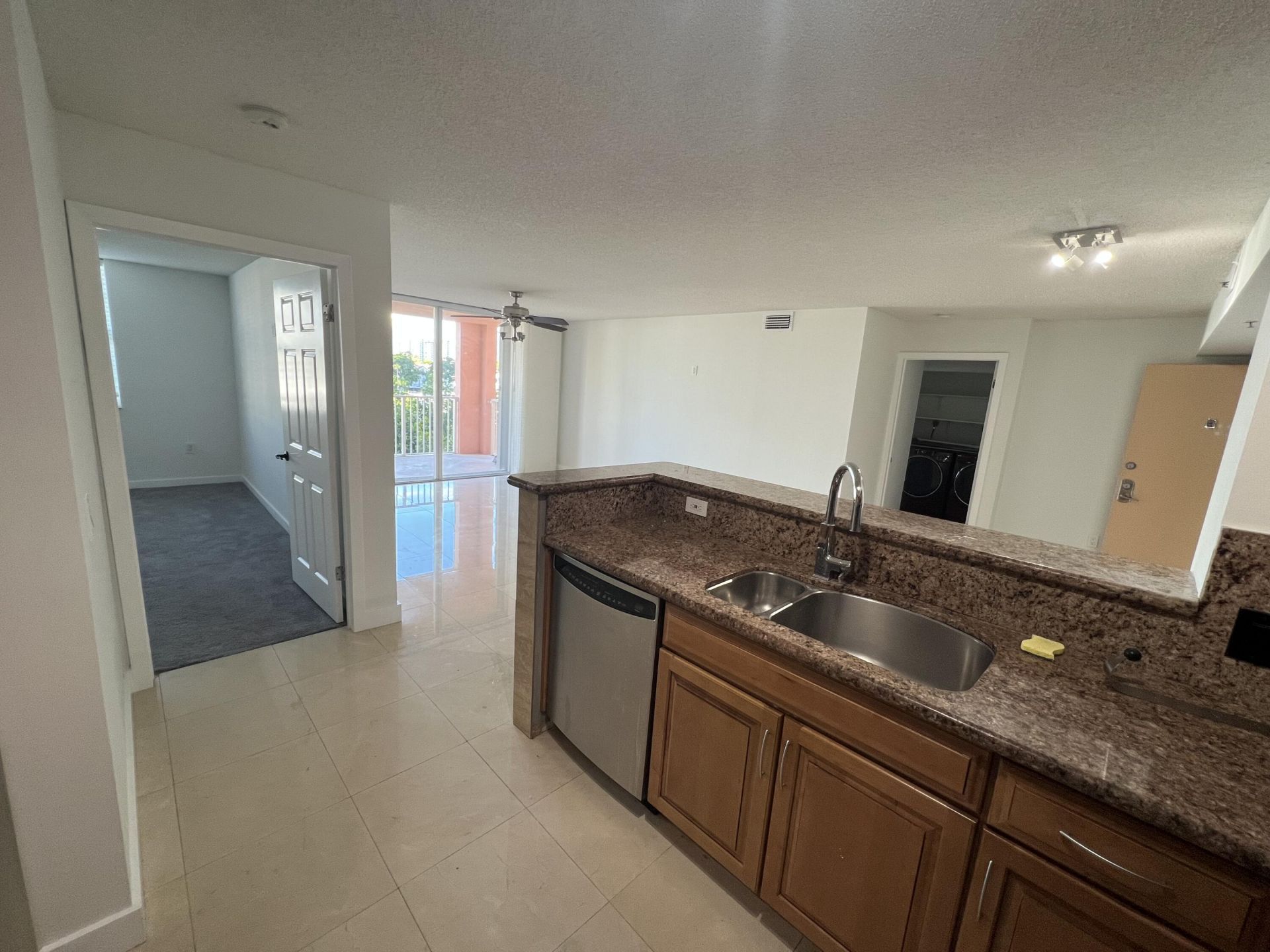 19655 E Country Club Drive, Unit 6404, Aventura, FL 33180 Photo