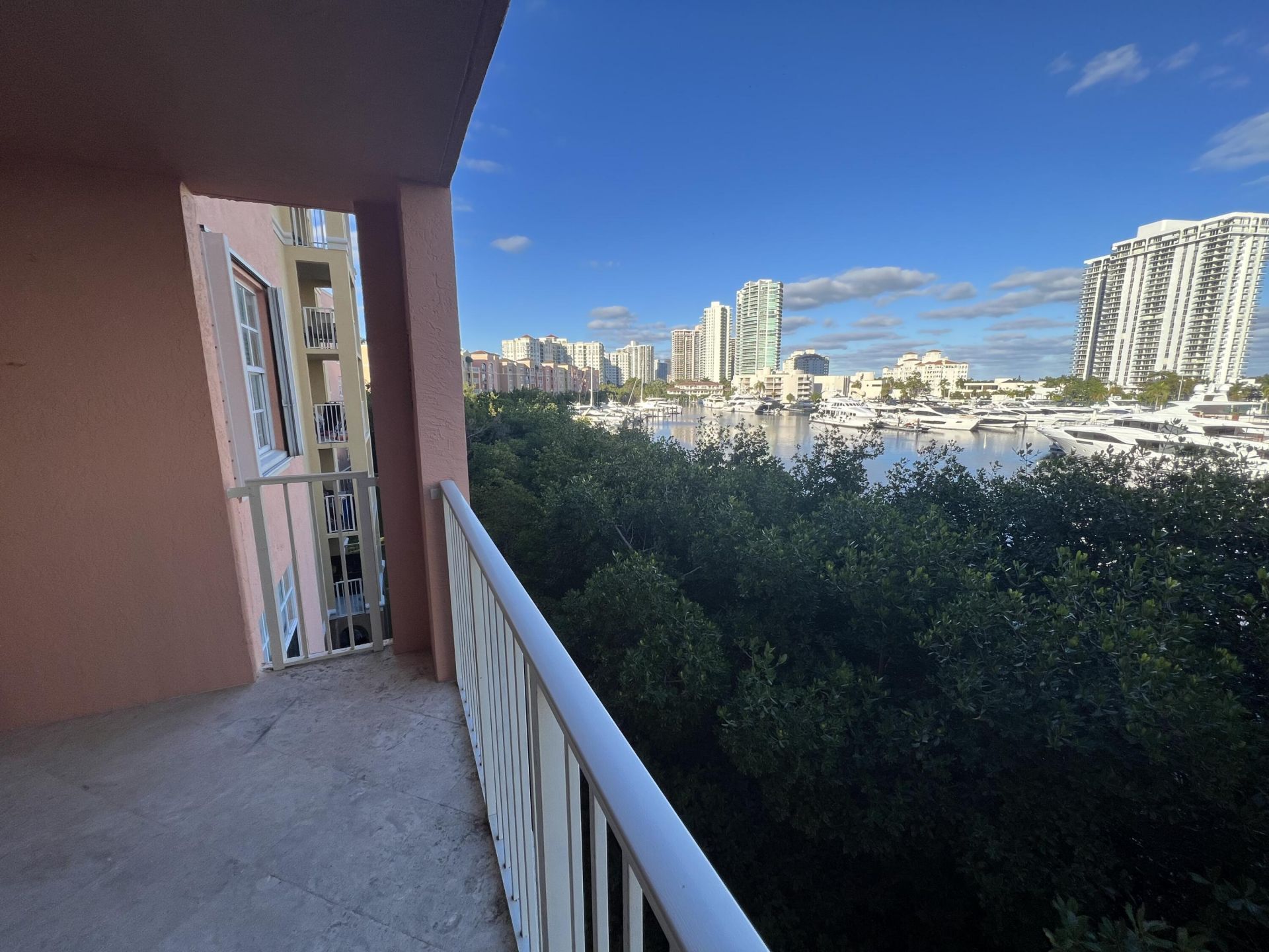 19655 E Country Club Drive, Unit 6404, Aventura, FL 33180 Photo