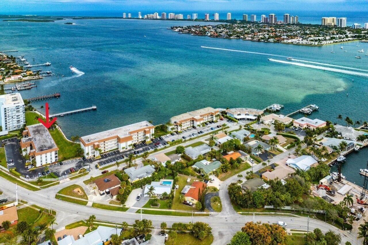 2936 Lake Shore Drive, Unit 309, Riviera Beach, FL 33404 Photo
