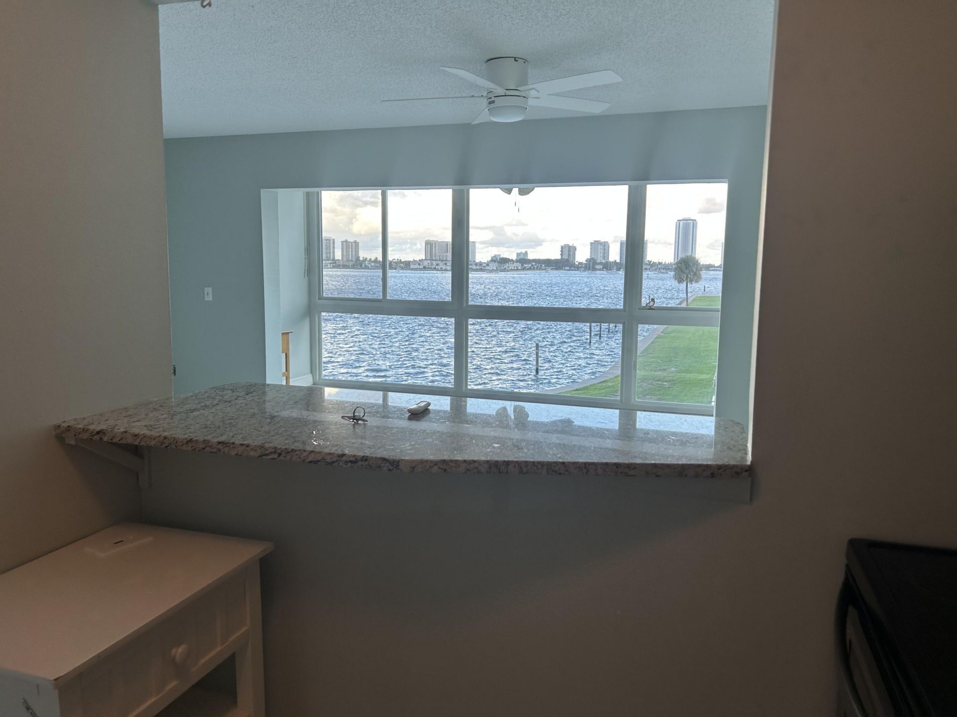 2936 Lake Shore Drive, Unit 309, Riviera Beach, FL 33404 Photo
