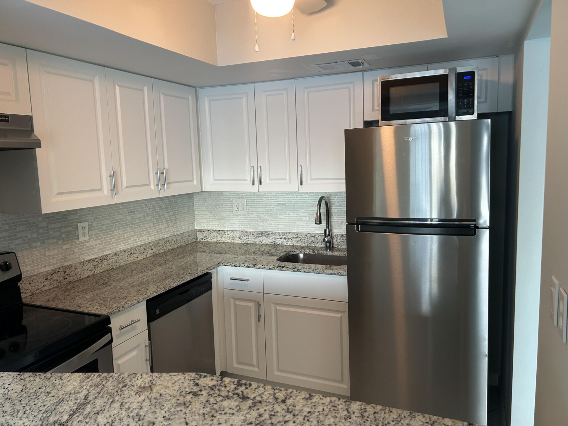 2936 Lake Shore Drive, Unit 309, Riviera Beach, FL 33404 Photo