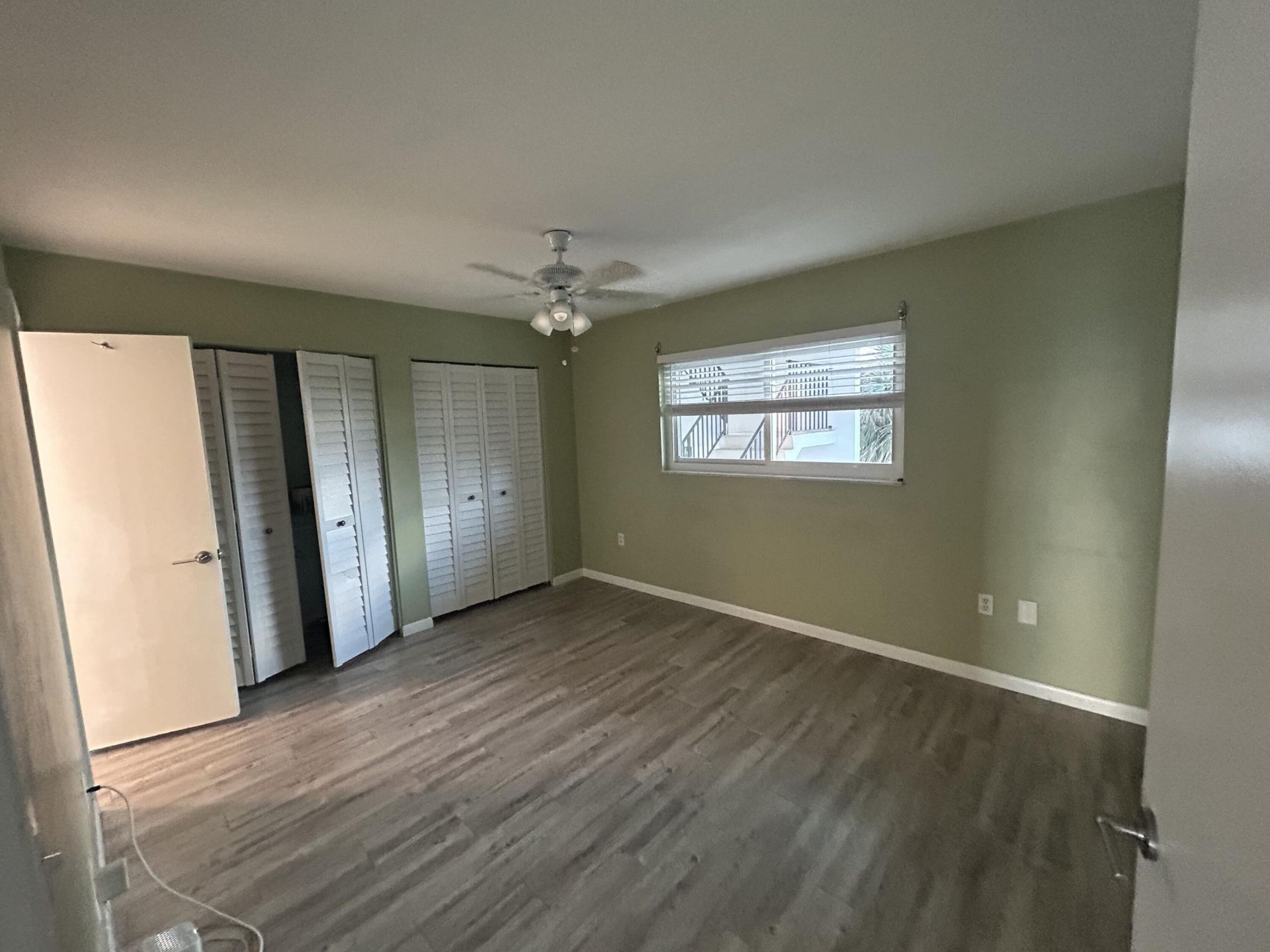 2936 Lake Shore Drive, Unit 309, Riviera Beach, FL 33404 Photo