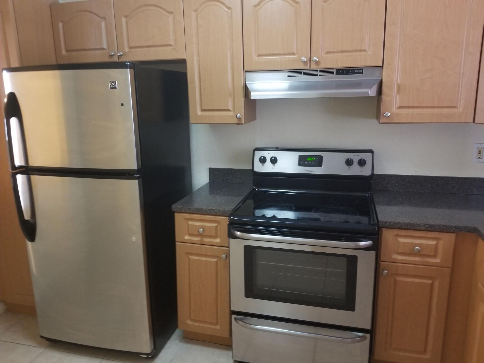 120 Sparrow Drive, Unit 211, Royal Palm Beach, FL 33411 Photo