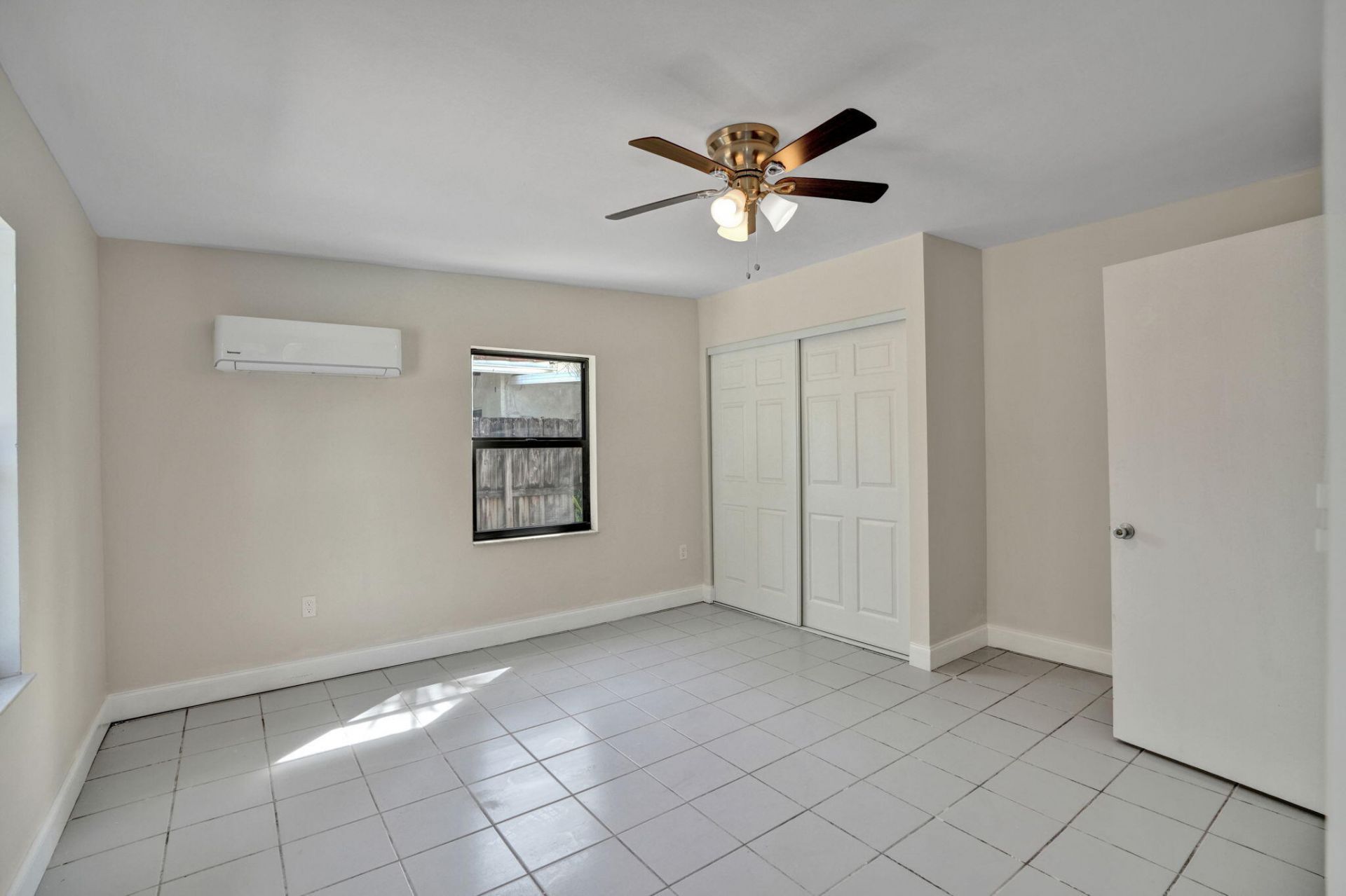 4901 SW 94th Avenue, Miami, FL 33165 Photo