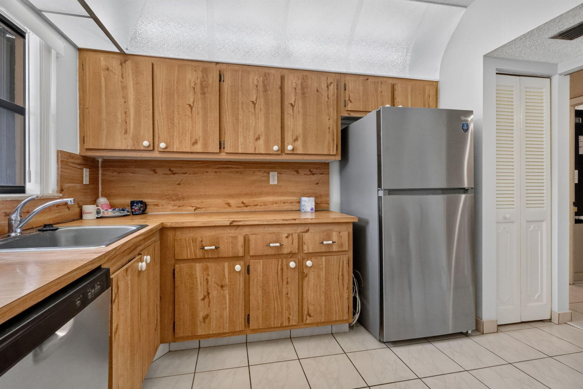 750 NE 199th Street, Unit 204H, Miami, FL 33179 Photo