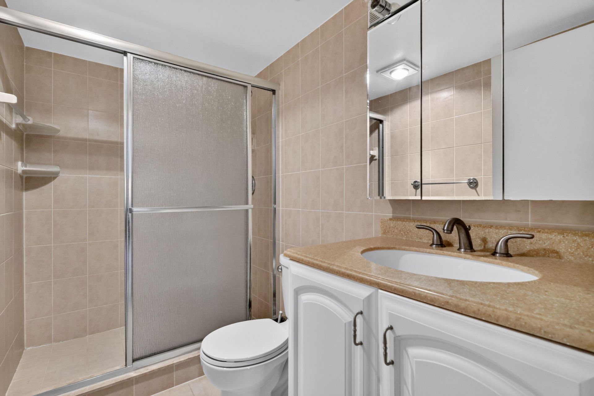 750 NE 199th Street, Unit 204H, Miami, FL 33179 Photo