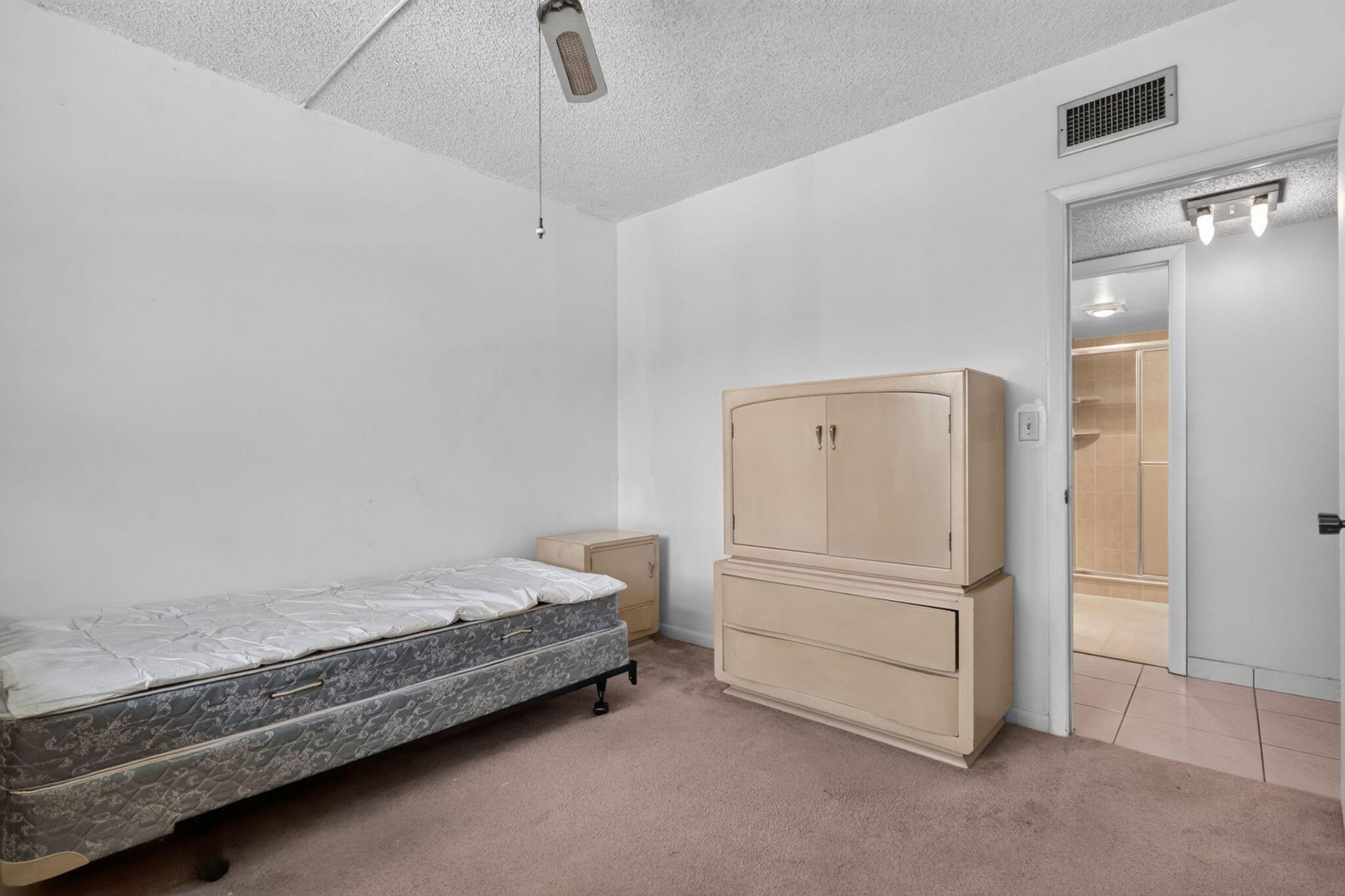 750 NE 199th Street, Unit 204H, Miami, FL 33179 Photo