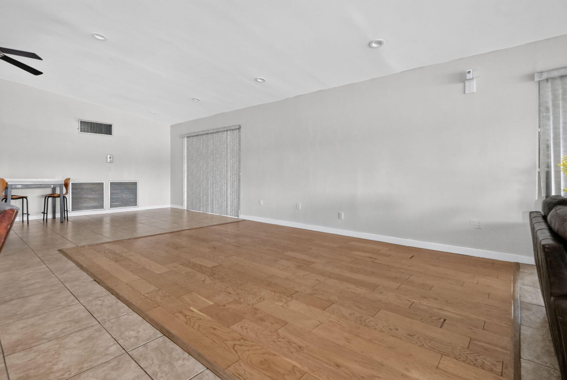 750 NE 199th Street, Unit 204H, Miami, FL 33179 Photo