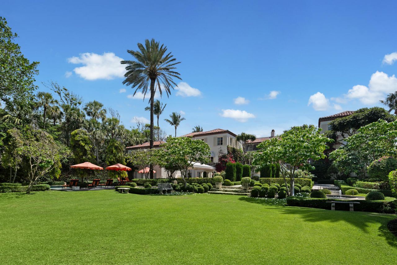 111 Via Del Lago, Palm Beach, FL 33480 Photo