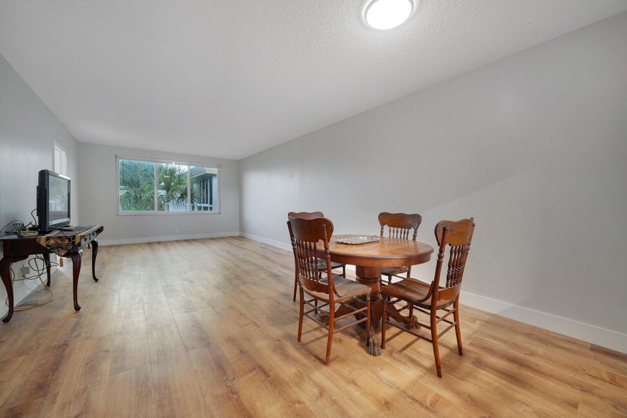 6005 Del Lago Circle, Unit 311, Sunrise, FL 33313 Photo