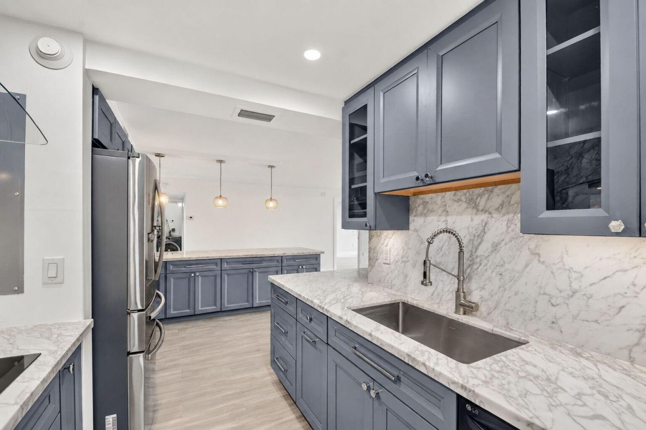 5600 N Flagler Drive, Unit 606, West Palm Beach, FL 33407 Photo