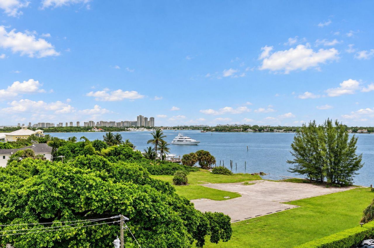 5600 N Flagler Drive, Unit 606, West Palm Beach, FL 33407 Photo