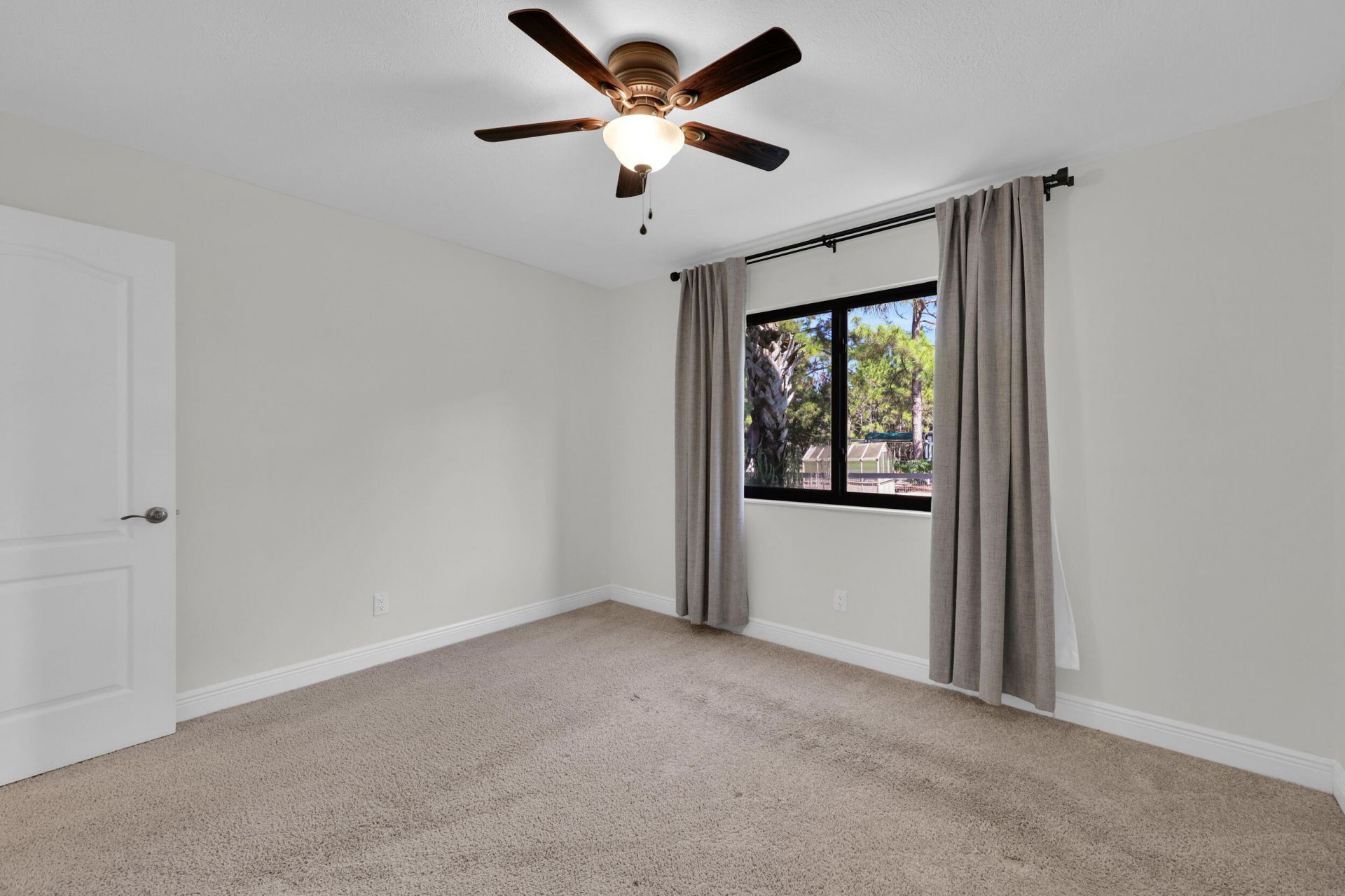 9809 SW Malibu Terrace, Palm City, FL 34990 Photo