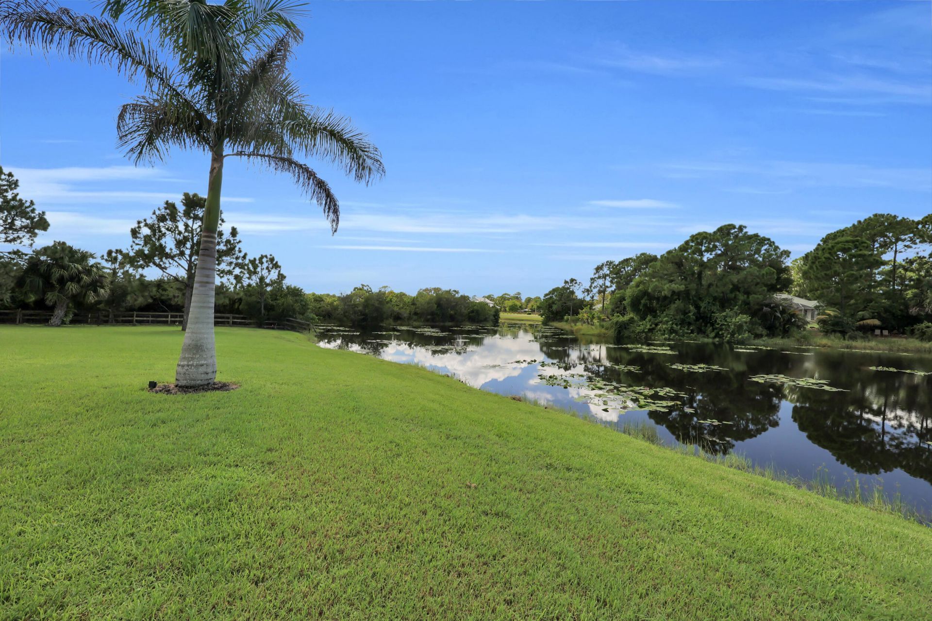 9809 SW Malibu Terrace, Palm City, FL 34990 Photo