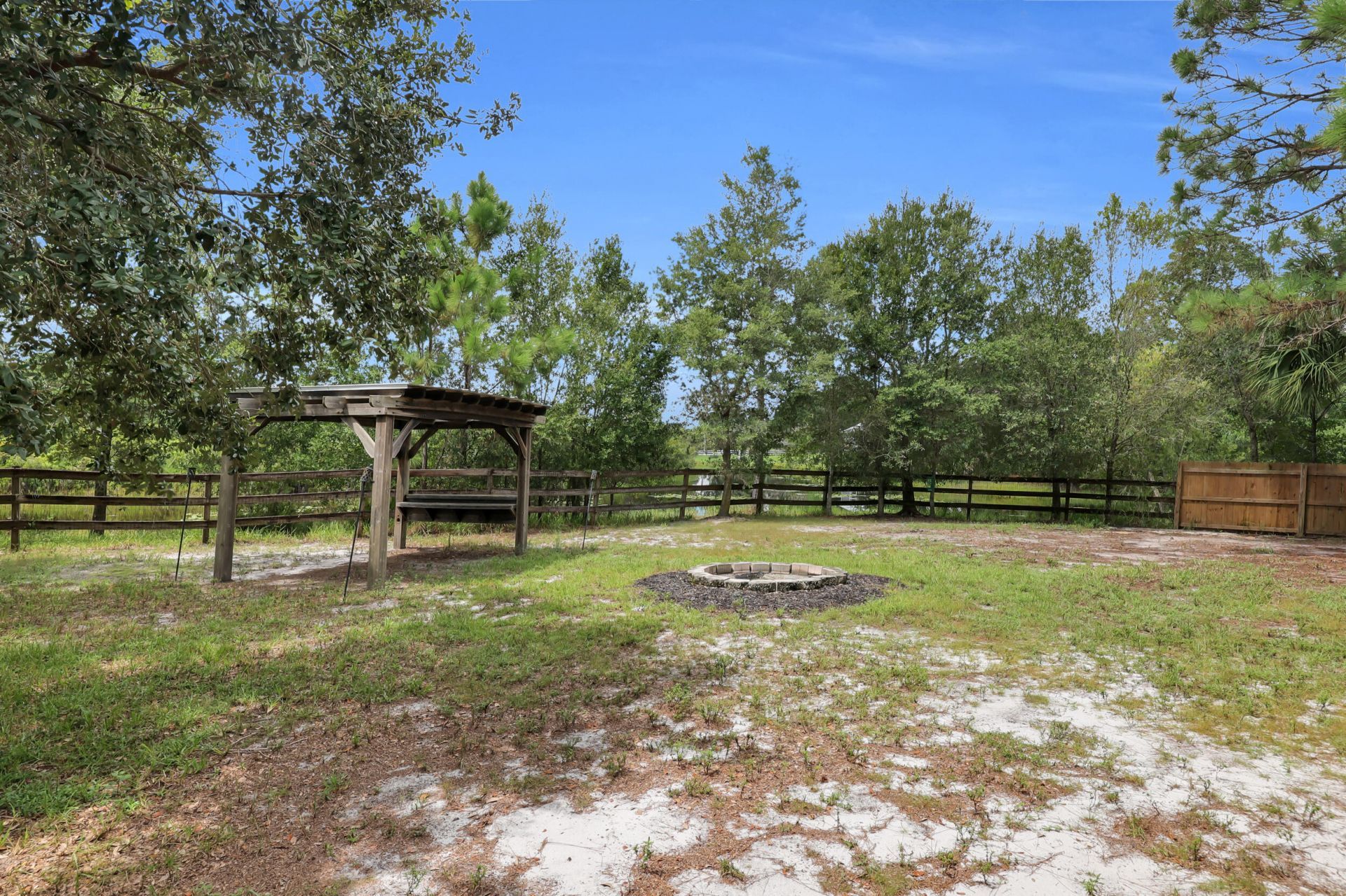 9809 SW Malibu Terrace, Palm City, FL 34990 Photo