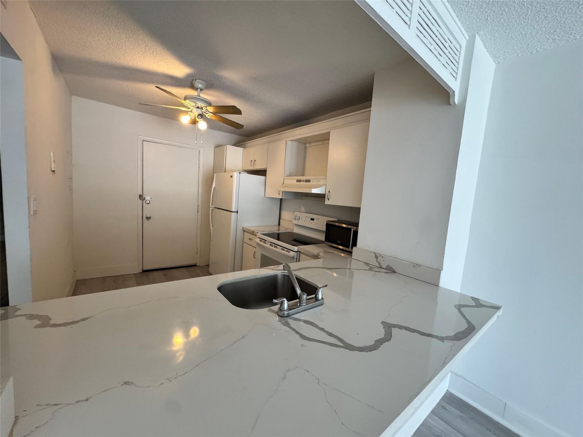 6855 Abbott Avenue, Unit 201, Miami Beach, FL 33141 Photo