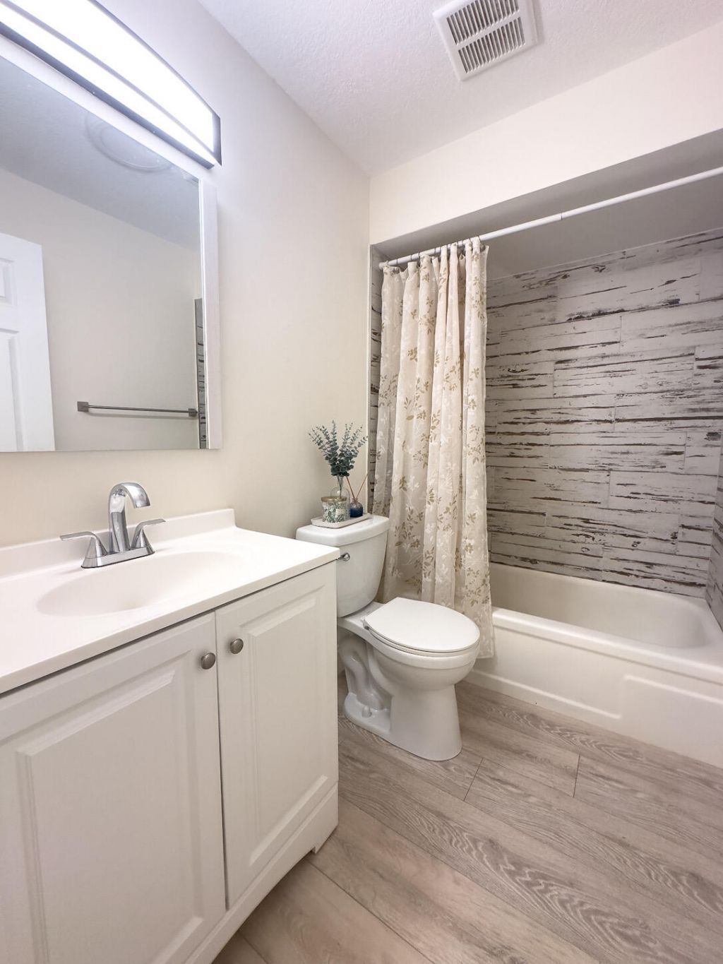 6080 Forest Hill Boulevard, Unit 109, West Palm Beach, FL 33415 Photo