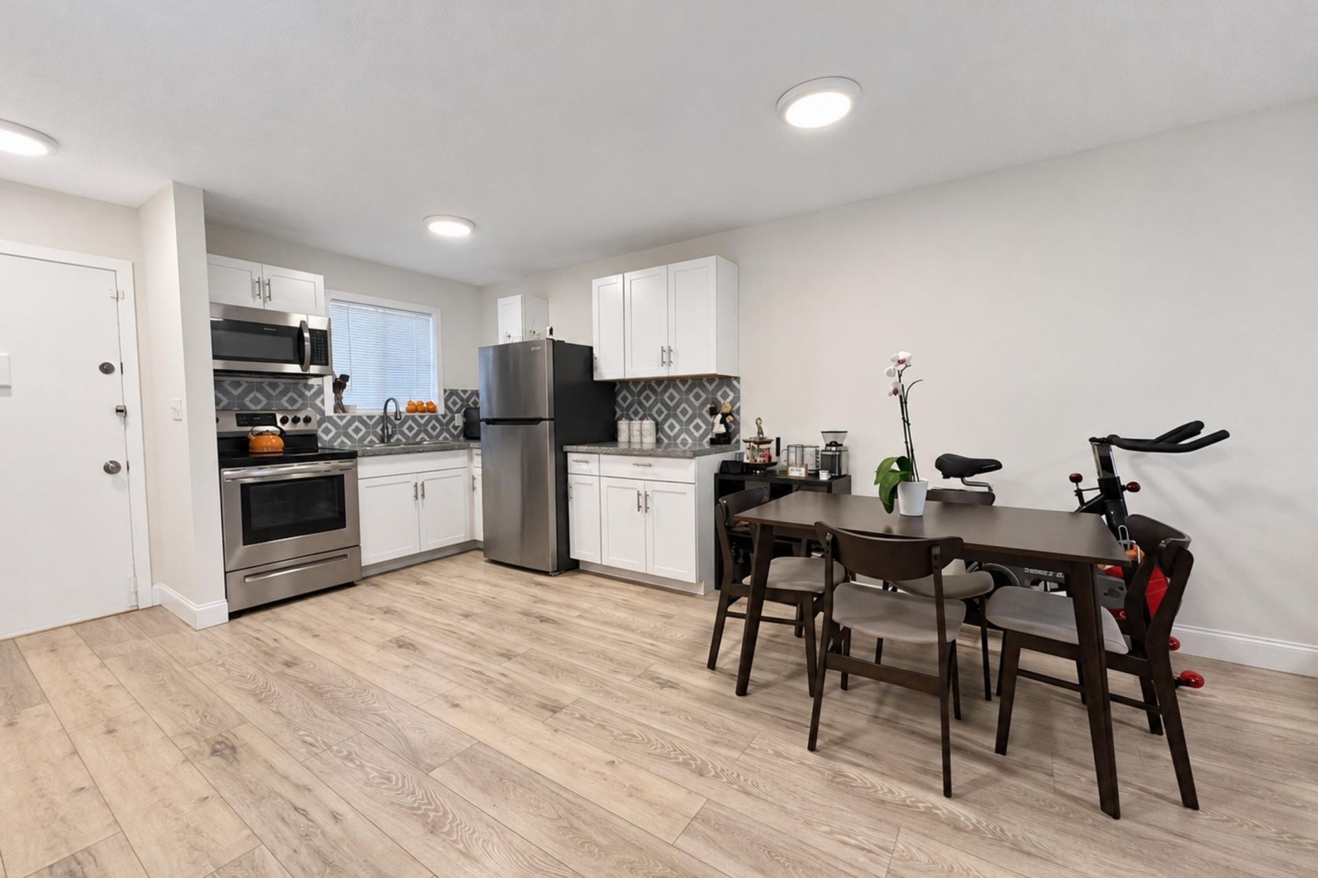 6080 Forest Hill Boulevard, Unit 109, West Palm Beach, FL 33415 Photo