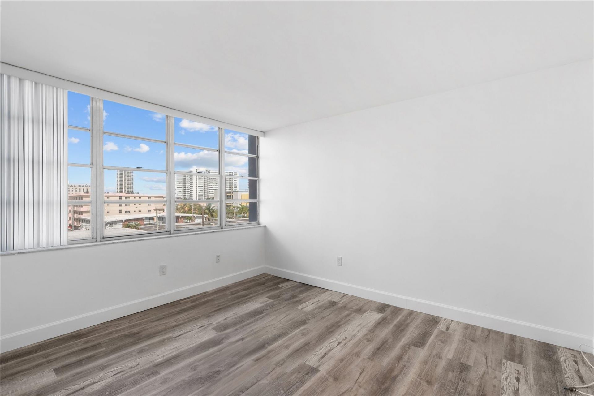 6855 Abbott Avenue, Unit 504, Miami Beach, FL 33141 Photo
