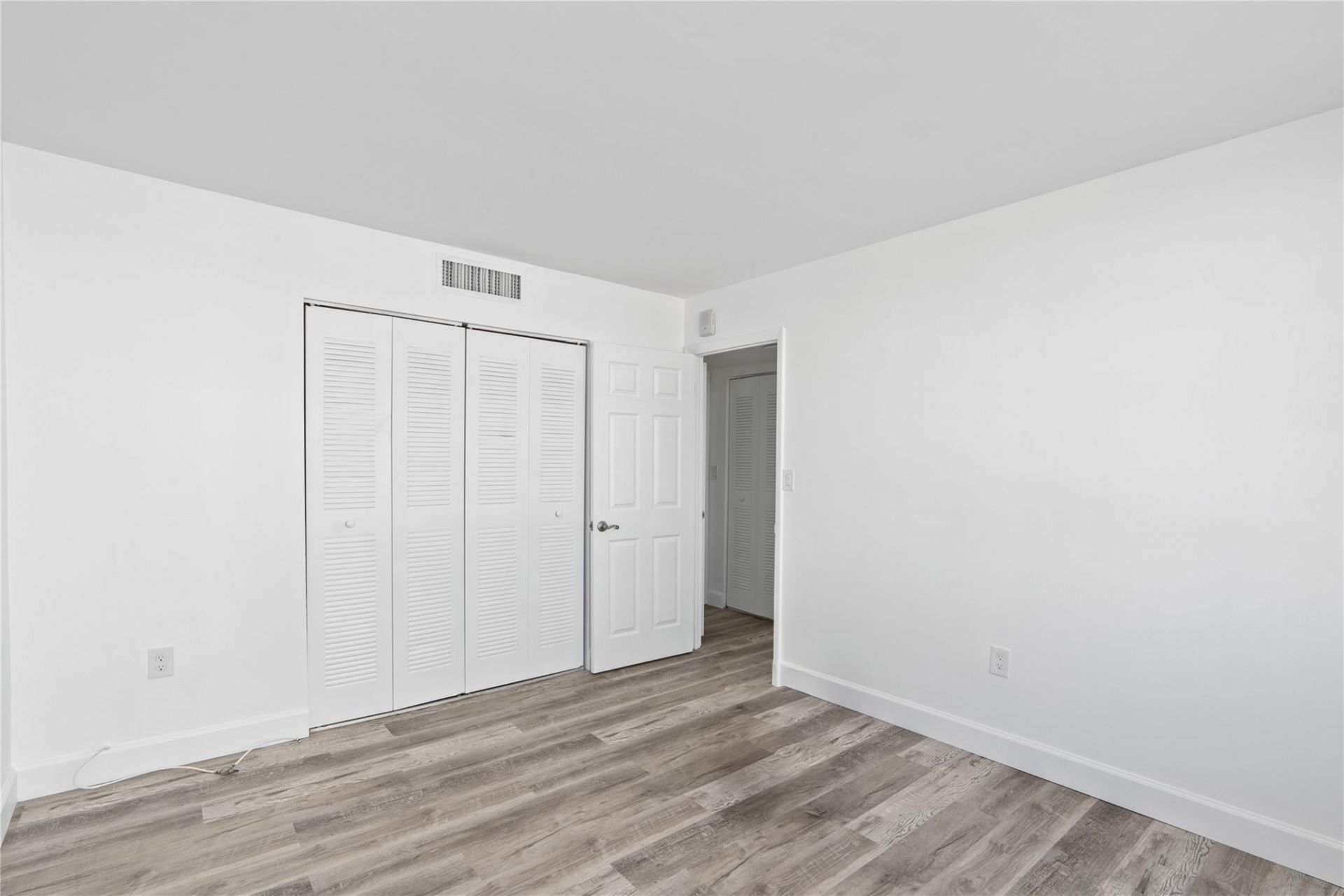 6855 Abbott Avenue, Unit 504, Miami Beach, FL 33141 Photo