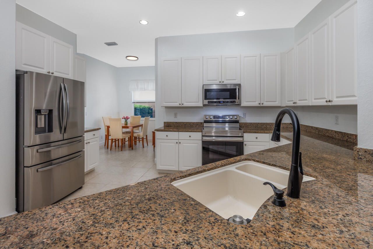359 NW Sheffield Circle, Port Saint Lucie, FL 34983 Photo